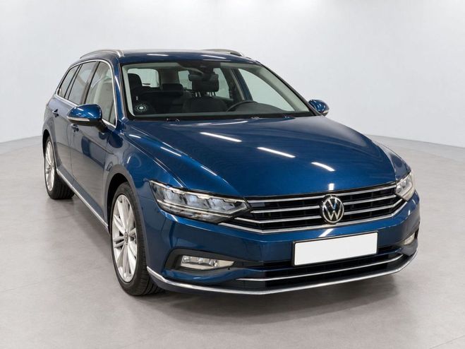 Volkswagen Passat SW SW 2.0 TDI 150 DSG7 Bleu Clair de 2022