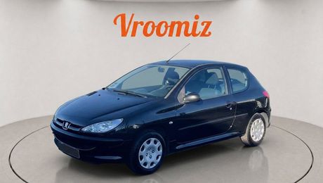 Peugeot 206 1.4 essence 75 cv garantie 12 mois 2006 d'occasion a Cercottes (45)