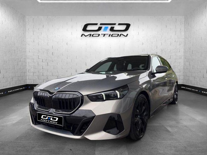 BMW Serie 5 touring 530e xDrive PHEV 299 ch BVA8 G61 GRIS de 2024