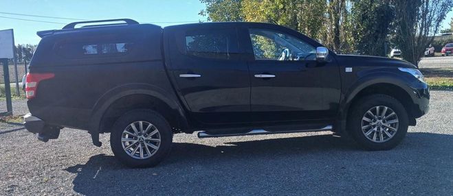 Mitsubishi L 200 DOUBLE CAB 2.4 DID 180 INSTYLE AVEC HARD Noir de 2016