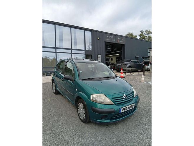 Citroen C3 1.1i BERLINE . PHASE 1 VERT FONCE de 2004