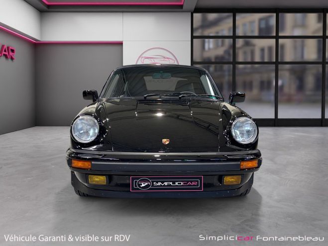 Porsche 911 CARRERA Noir de 1989