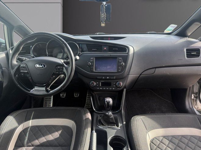 Kia Ceed d d 1.0 t-gdi 120ch isg gt line GRIS CLAIR de 2017