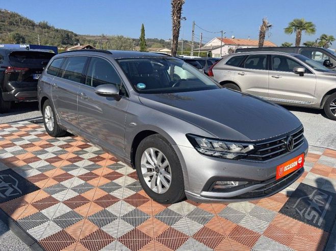 Volkswagen Passat SW VIII 2.0 TDI 150 DSG BUSINESS GPS Att Gris Clair de 2023