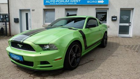 Ford Mustang premium 2014 d'occasion a Paris (75)