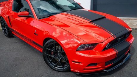 Ford Mustang gt premium 2014 d'occasion a Paris (75)