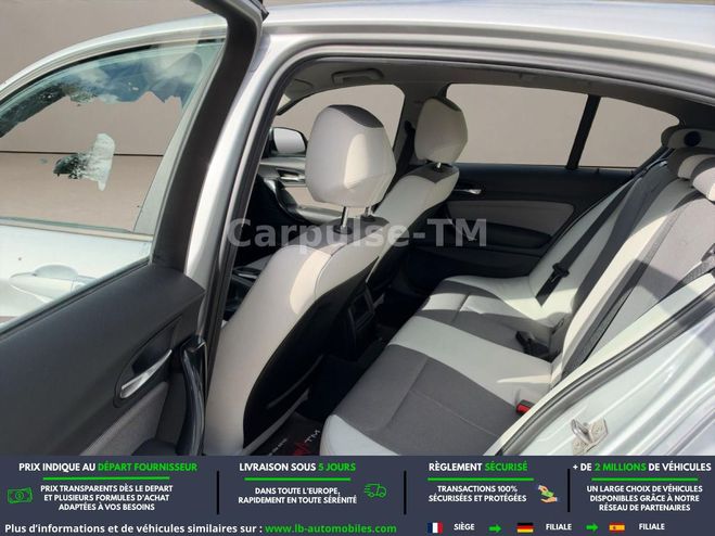 BMW Serie 1 118i 170CH BVA Argent� M�tallique de 2014