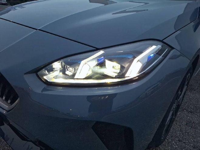 BMW Serie 1 120 170 ch DKG7 M Sport 5p STORM BAY METALLIC de 2025
