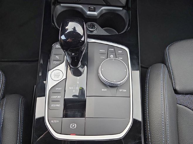 BMW Serie 1 118i 136 ch DKG7 M Sport 5p SKYSCRAPER GRAU METALLIC de 2022