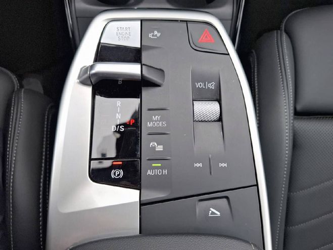 BMW Serie 2 Active Tourer 225e xDrive 245 ch DKG7 M  SKYSCRAPER GRAU METALLIC de 2025