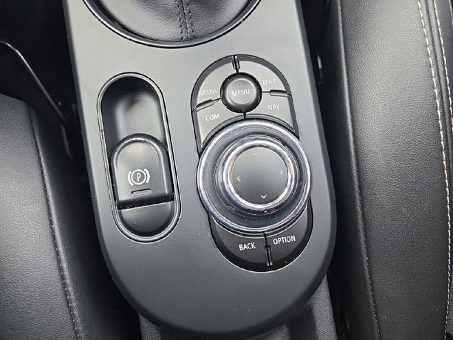 Mini Mini Hatch 3 Portes Cooper SE 184 ch Edition  ENIGMATIC BLACK METALLIC de 2022
