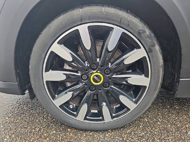Mini Mini Hatch 3 Portes Cooper SE 184 ch Edition  ENIGMATIC BLACK METALLIC de 2022