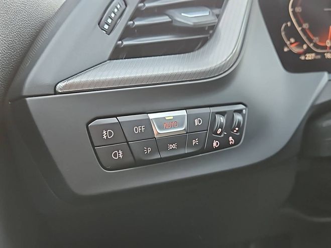 BMW Serie 1 118i 136 ch DKG7 Edition Sport 5p Blanc de 2022