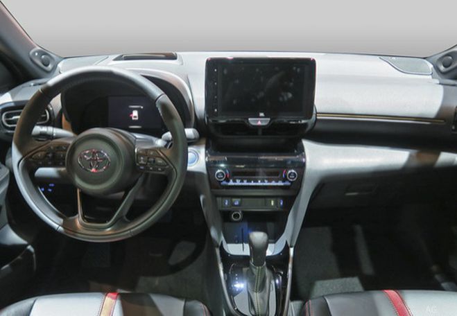 Toyota Yaris Yaris Cross Hybride 116h 2WD Dynamic 5p Red de 2022