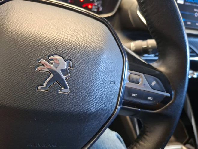 Peugeot 208 PureTech 100 S&S BVM6 Style blanc de 2021