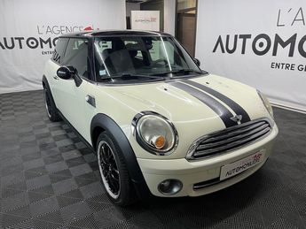  Voir d&eacute;tails -Mini Cooper 120ch (PREMIERE MAIN) &agrave; Carbon-Blanc (33)