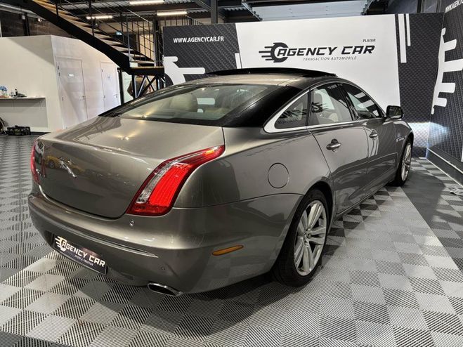 Jaguar XJ 3.0 D V6 - BVA BERLINE Luxe Premium Long GRIS CLAIR de 2012