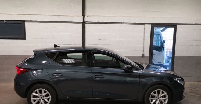 Seat Leon STYLE 2.0 TDI 150 DSG7 CARPLAY CAM�RA Ga Gris de 2023