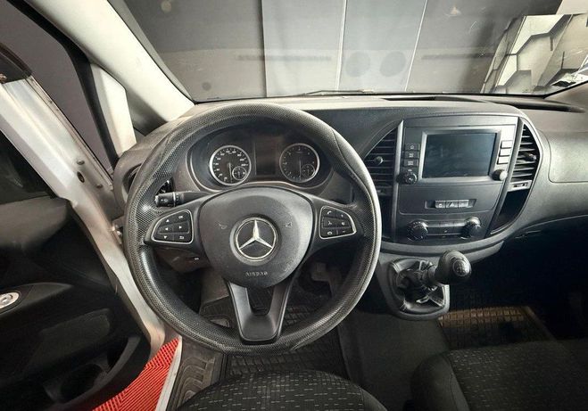 Mercedes Vito vu fourgon 2.2 111 cdi 110 Blanc de 2022