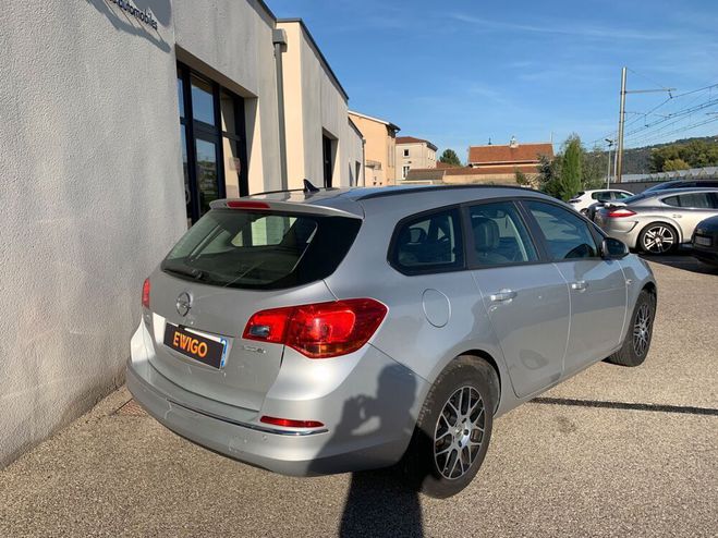 Opel Astra SPORTS-TOURER 1.6 CDTI 110cv ECOFLEX EDI Gris de 2015