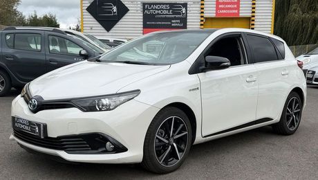 Toyota Auris HSD 136h Collection 2018 d'occasion a Nieppe (59)