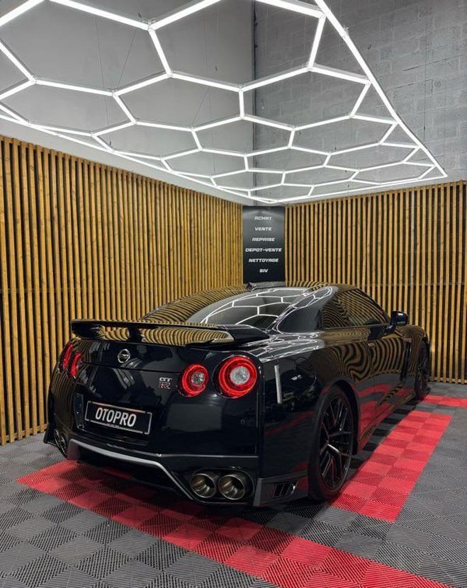 Nissan GT R 3.8 v6 570 ch gentleman �dition phase 3  Noir de 2016