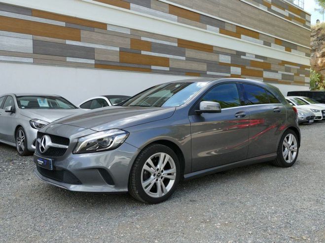 Mercedes Classe A 160 102 Ch SENSATION BVM6 Gris de 2017