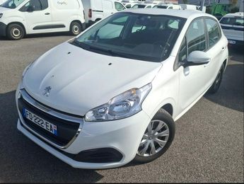  Voir d&eacute;tails -Peugeot 208 1.5 BlueHDi 100ch E6.c Active 5p &agrave; Quimperl� (29)