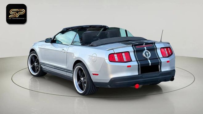 Ford Mustang CABRIOLET 4.0 V6 213 CH * AUTOMATIQUE *  Gris de 2010