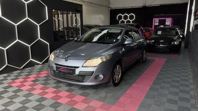 Renault Megane III DYNAMIQUE 1.5L DCI 110 CH TOIT OUVRA Bleu de 2009