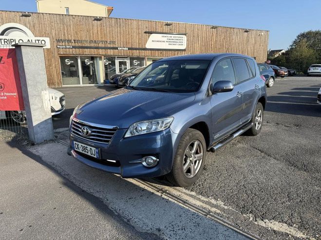 Toyota RAV 4 4 150 D-4D Limited Edition ATTELAGE   CL BLEU CLAIR de 2012