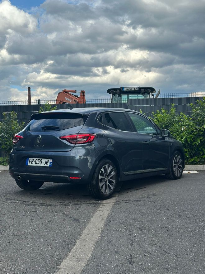 Renault Clio  V 1.0 TCe 100 � 2019 � 63 000 km  de 2019