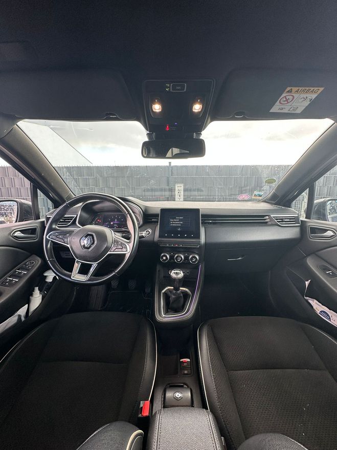 Renault Clio  V 1.0 TCe 100 � 2019 � 63 000 km  de 2019