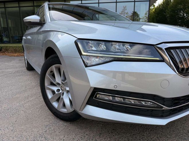 Skoda Superb Combi PHEV 1.4 TSI Ambition DSG (160 kW) Gris M�tallis� de 