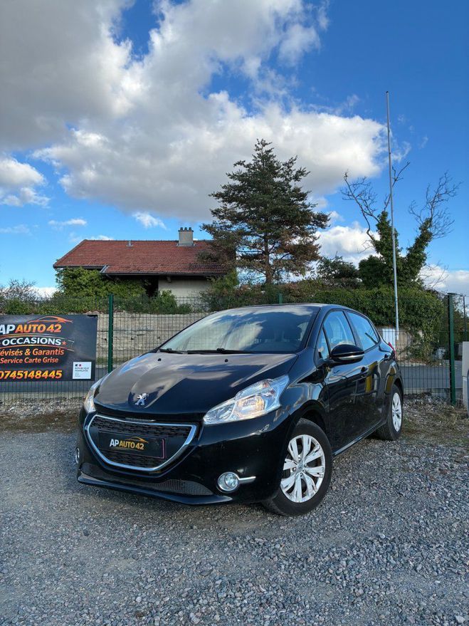 Peugeot 208 1,2i 82CH ACTIVE (COURROIE DE DISTRIBUTI Noir de 2014