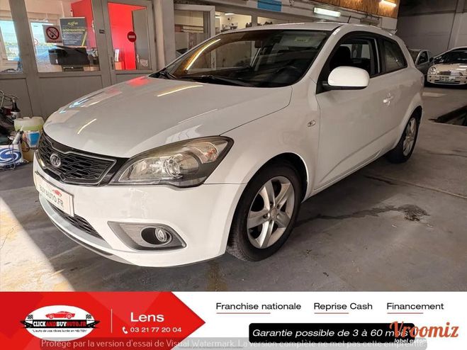 Kia Ceed d Ceed 1.6 CRDI 90CH // Blanc de 2011