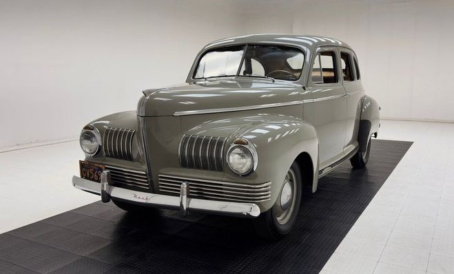 Nash Ambassador 600 4 Door Sedan Gris de 1941