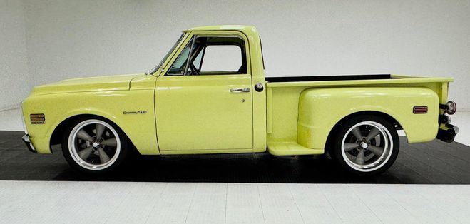 Chevrolet C10 Custom Deluxe Step Side Short Bed Pickup Jaune de 1972