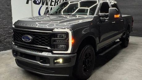 Ford F250 F-250 Super Duty XLT 4x4 4dr Crew Cab 6. 2025 d'occasion a Paris (75)