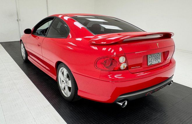 Pontiac GTO Coupe Rouge de 2005