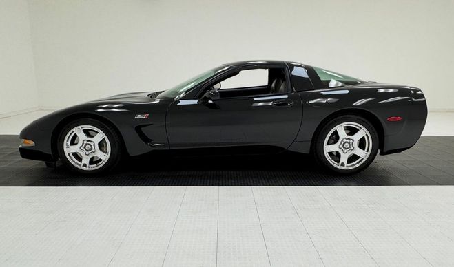 Chevrolet Corvette Coupe Noir de 1998