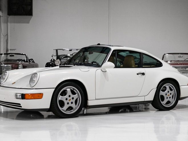Porsche 911 CARRERA 2 SUNROOF COUPE (FIVE-SPEED MANU Blanc de 1992