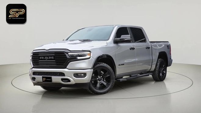 Dodge Ram BIG HORN NIGHT CREW CAB 4X4 * 5.7 V8 401 Gris de 2023