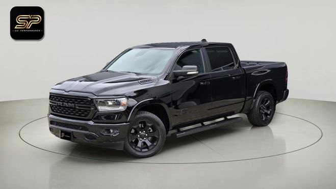 Dodge Ram BIG HORN NIGHT CREW CAB 4X4 * 5.7 V8 401 Noir de 2023
