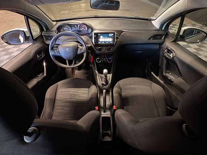 Peugeot 208 SOCIETE 1.5 BLUEHDI 100cv BUSINESS ACTIV Blanc de 2018