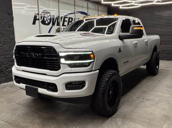 Dodge Ram 2500 Laramie 4x4 4dr Crew Cab 6.3 ft. SB Blanc de 2024