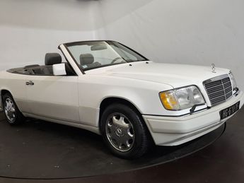  Voir d&eacute;tails -Mercedes Classe E E320 cabriolet &agrave; Cr�ances (50)