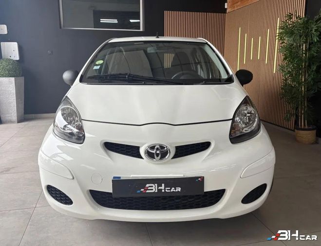 Toyota Aygo 5 Portes 1.0 VVTi 68 cv Blanc de 2010