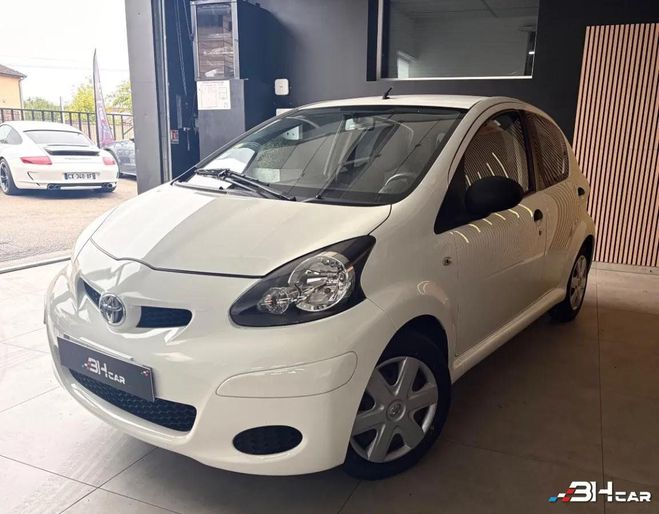 Toyota Aygo 5 Portes 1.0 VVTi 68 cv Blanc de 2010