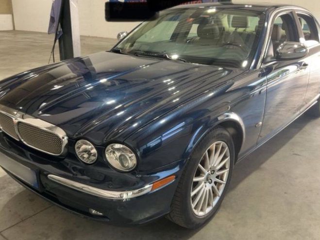 Jaguar XJ 6 2.7D BI-TURBO SOVEREIGN BA Bleu F de 2007